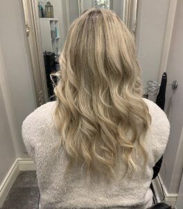 Salon Twenty 2 5